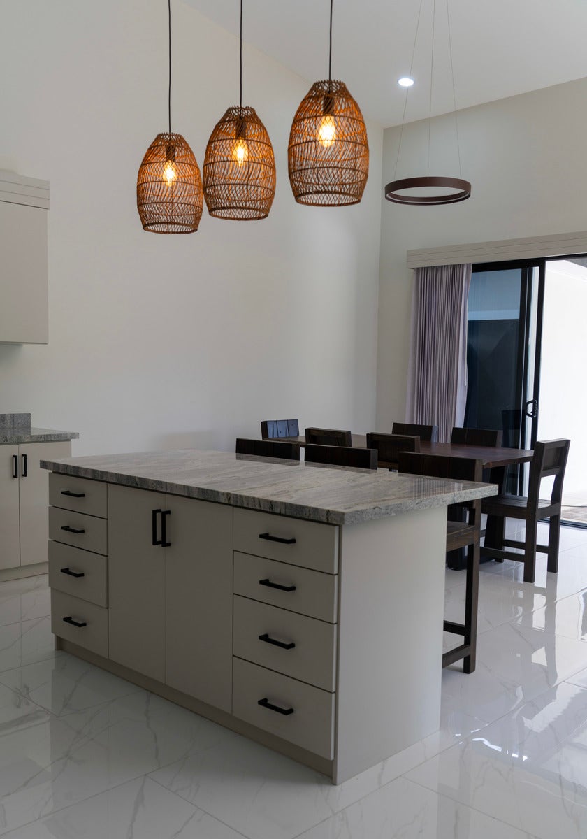 Modern Home Near Marina Pez Vela — photo 11 of 19
