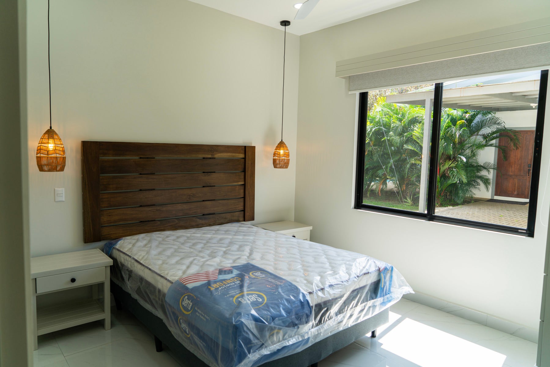 Modern Home Near Marina Pez Vela — photo 16 of 19