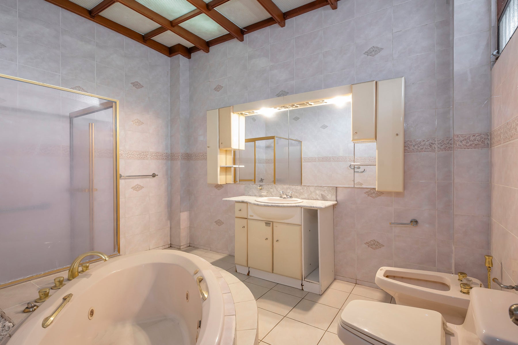 Timeless Design Residence — photo 14 of 19