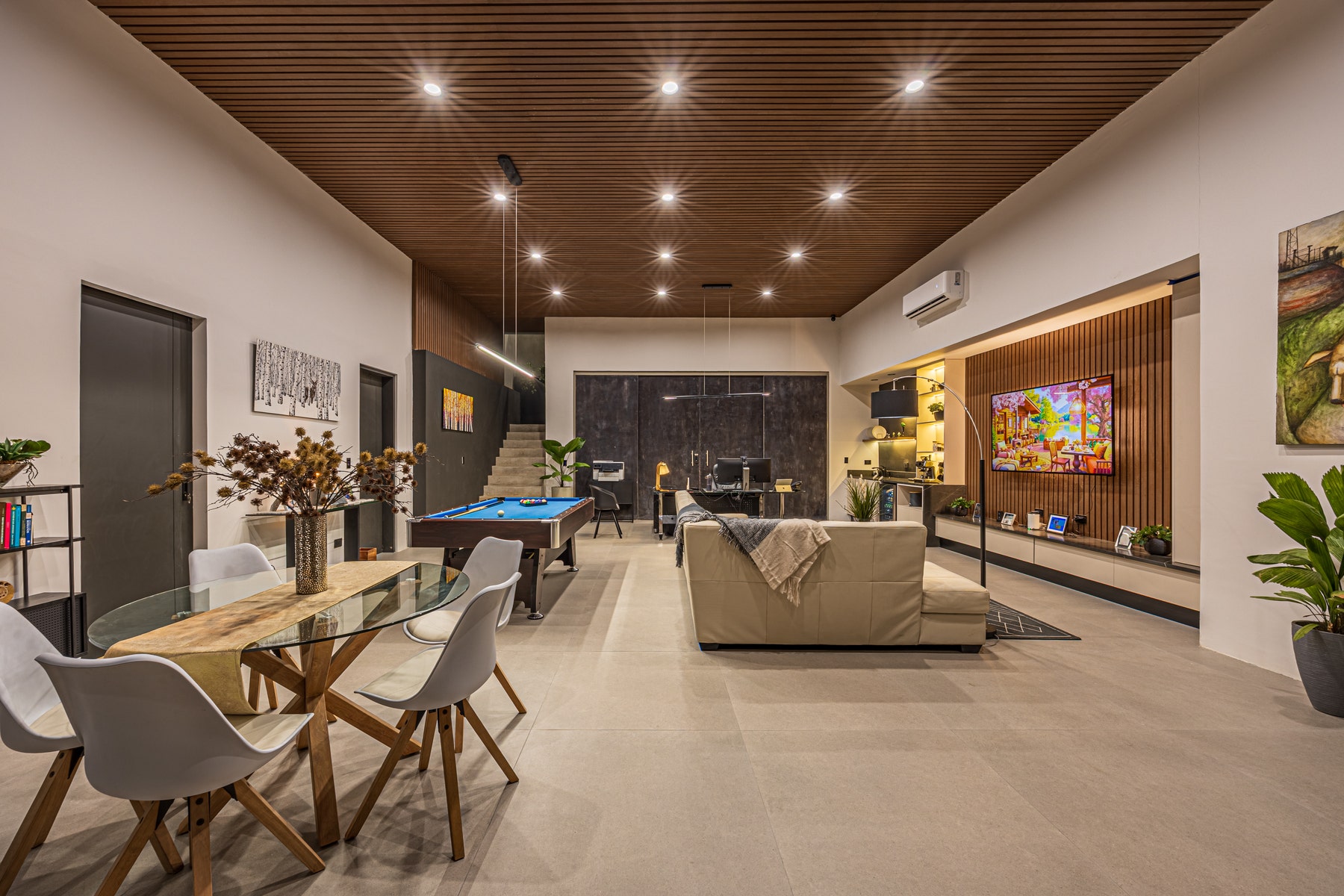 Modern City View Estate Home — photo 18 of 19