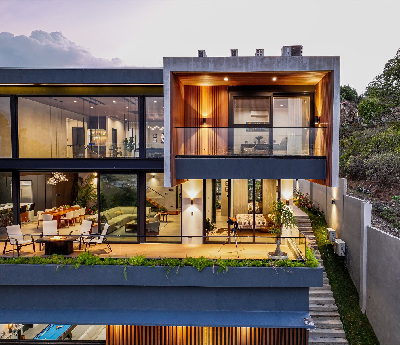 Modern City View Estate Home — photo 5 of 19