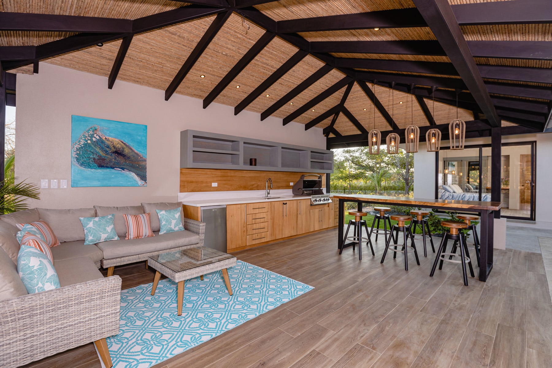 Luxury Villa Near the Beach — photo 9 of 19