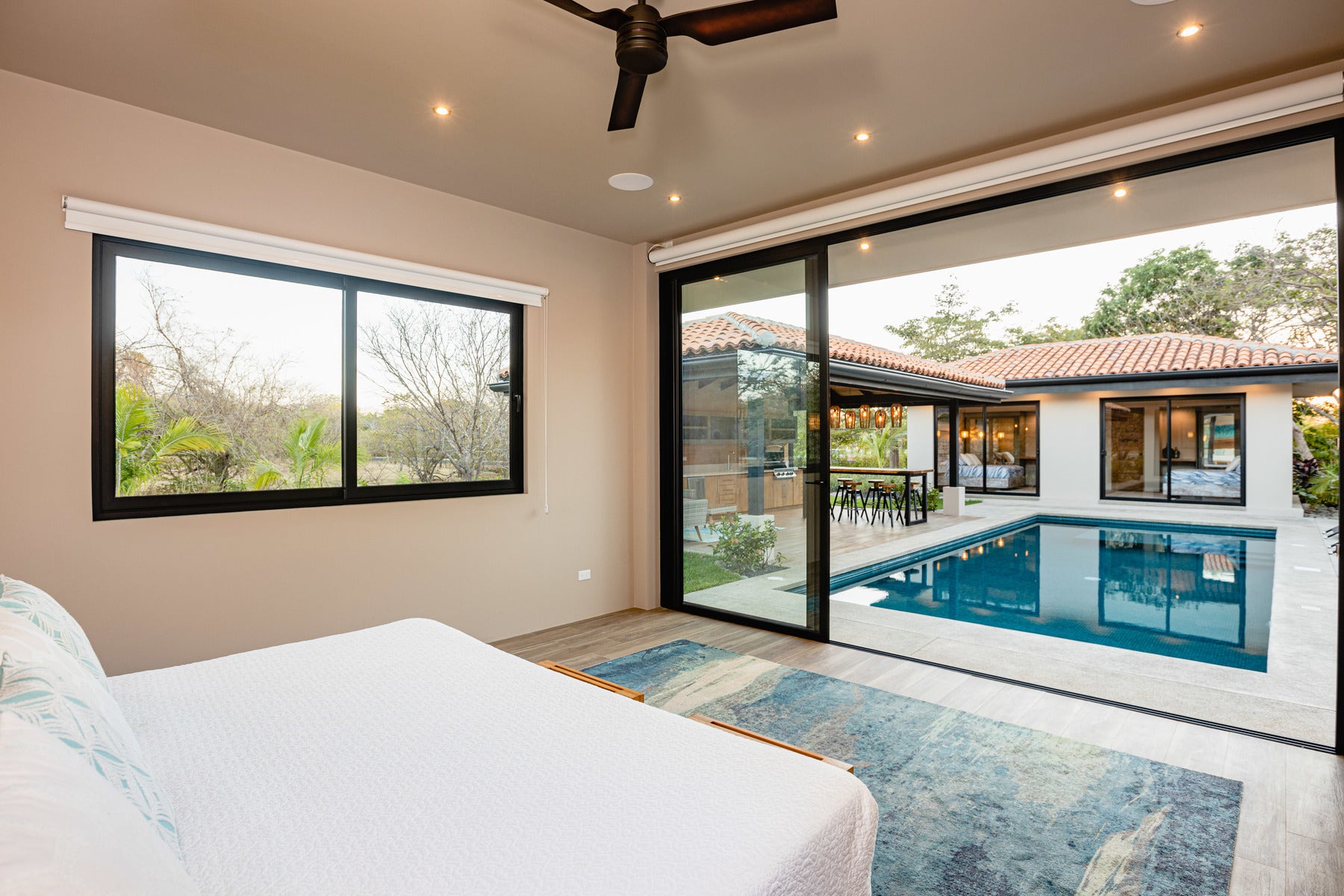 Luxury Villa Near the Beach — photo 17 of 19