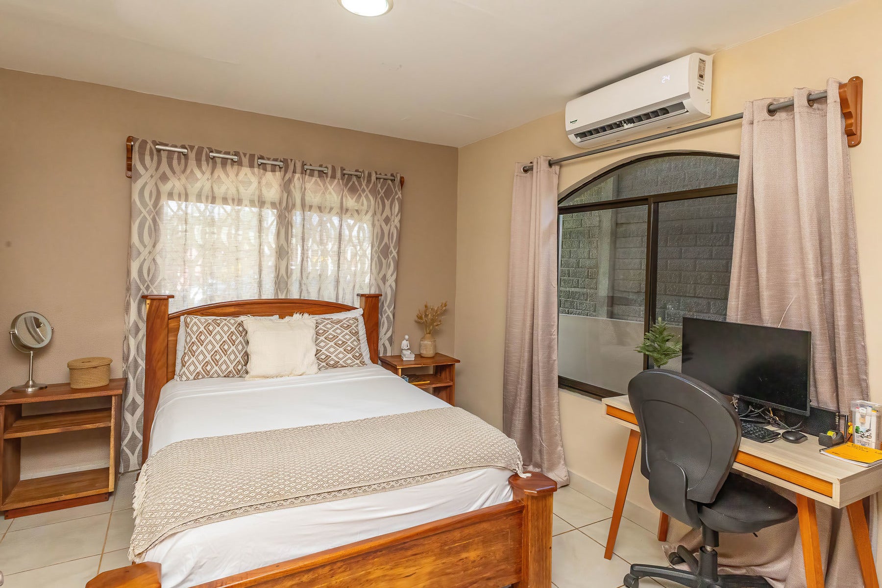Affordable Remodeled Home for Sale Manuel Antonio — photo 5 of 19