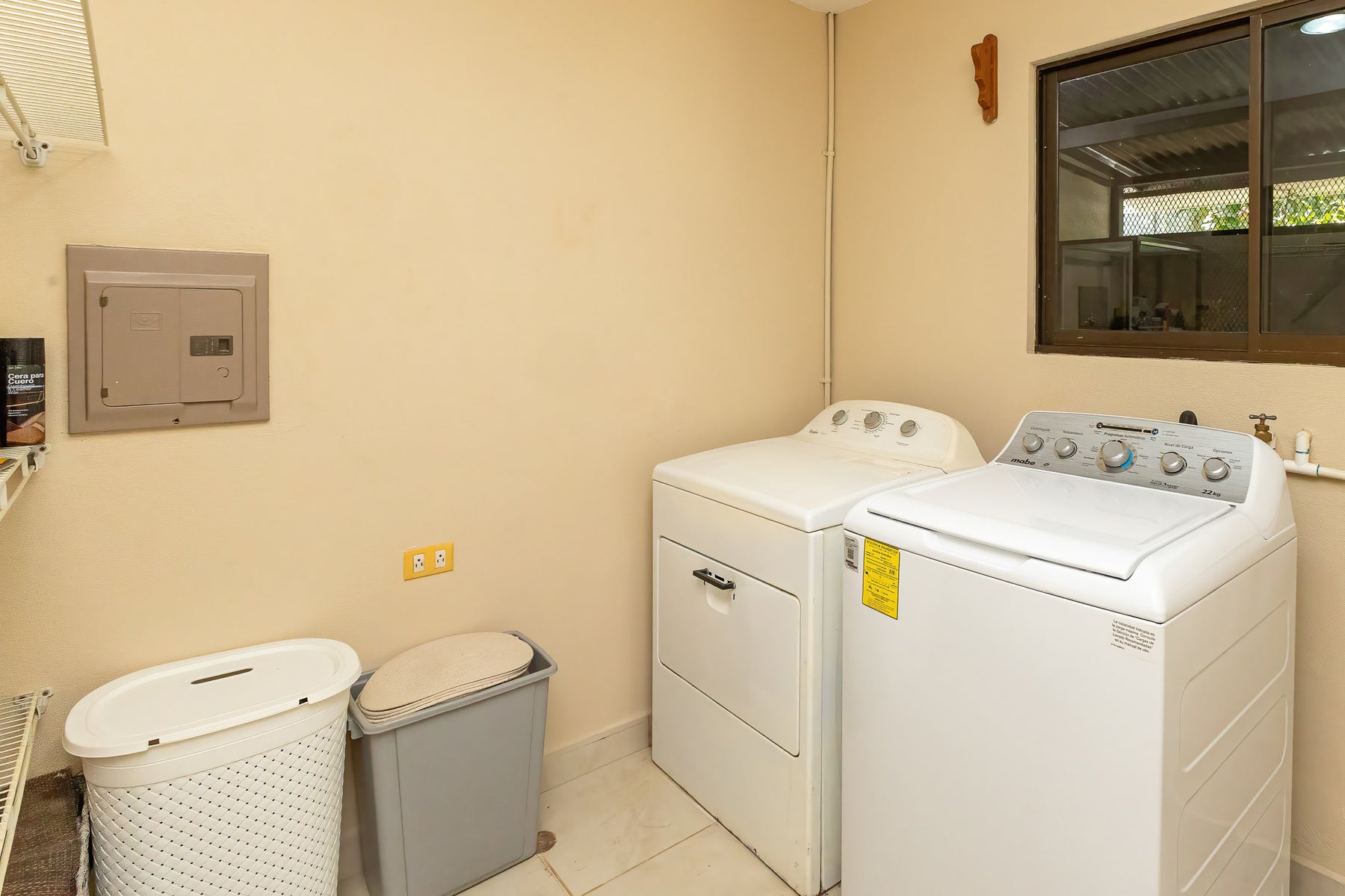 Affordable Remodeled Home for Sale Manuel Antonio — photo 10 of 19