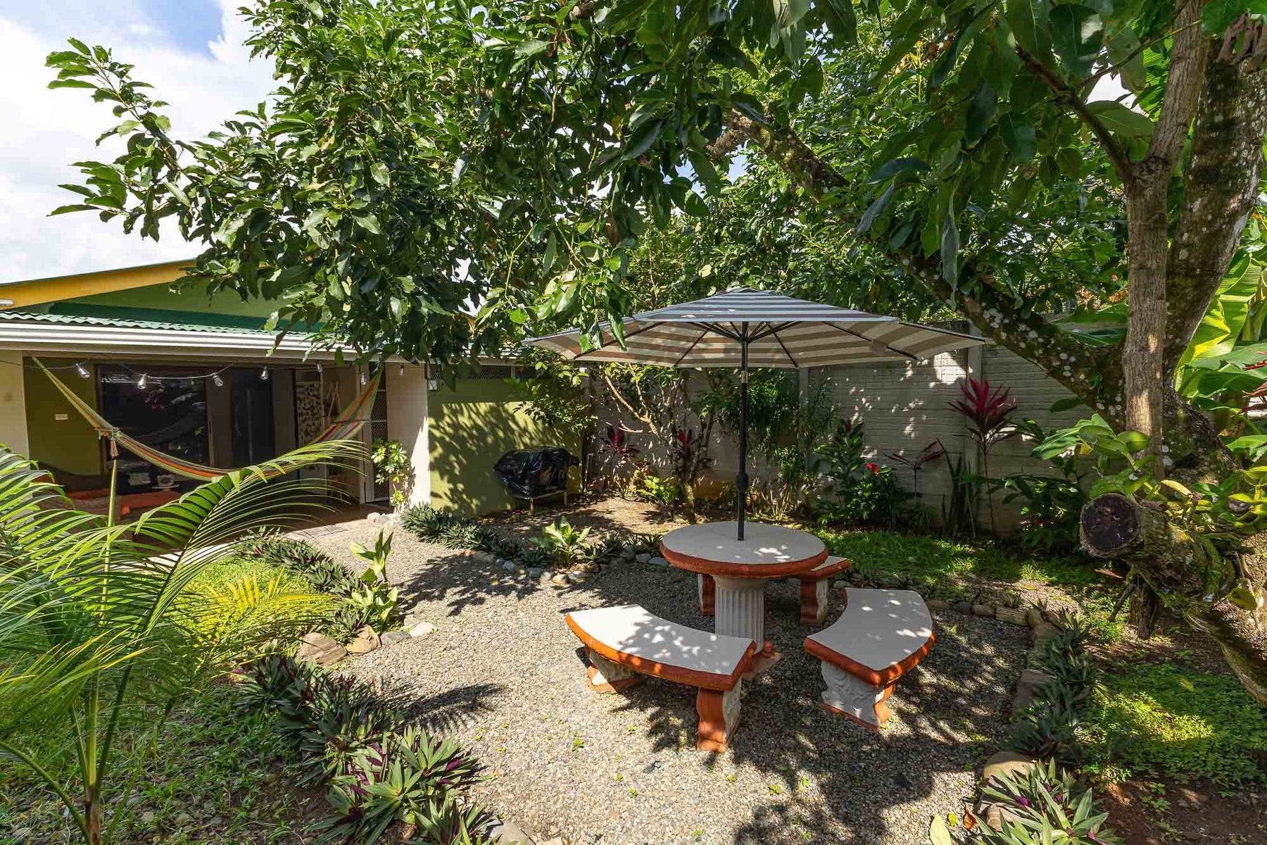 Affordable Remodeled Home for Sale Manuel Antonio — photo 13 of 19