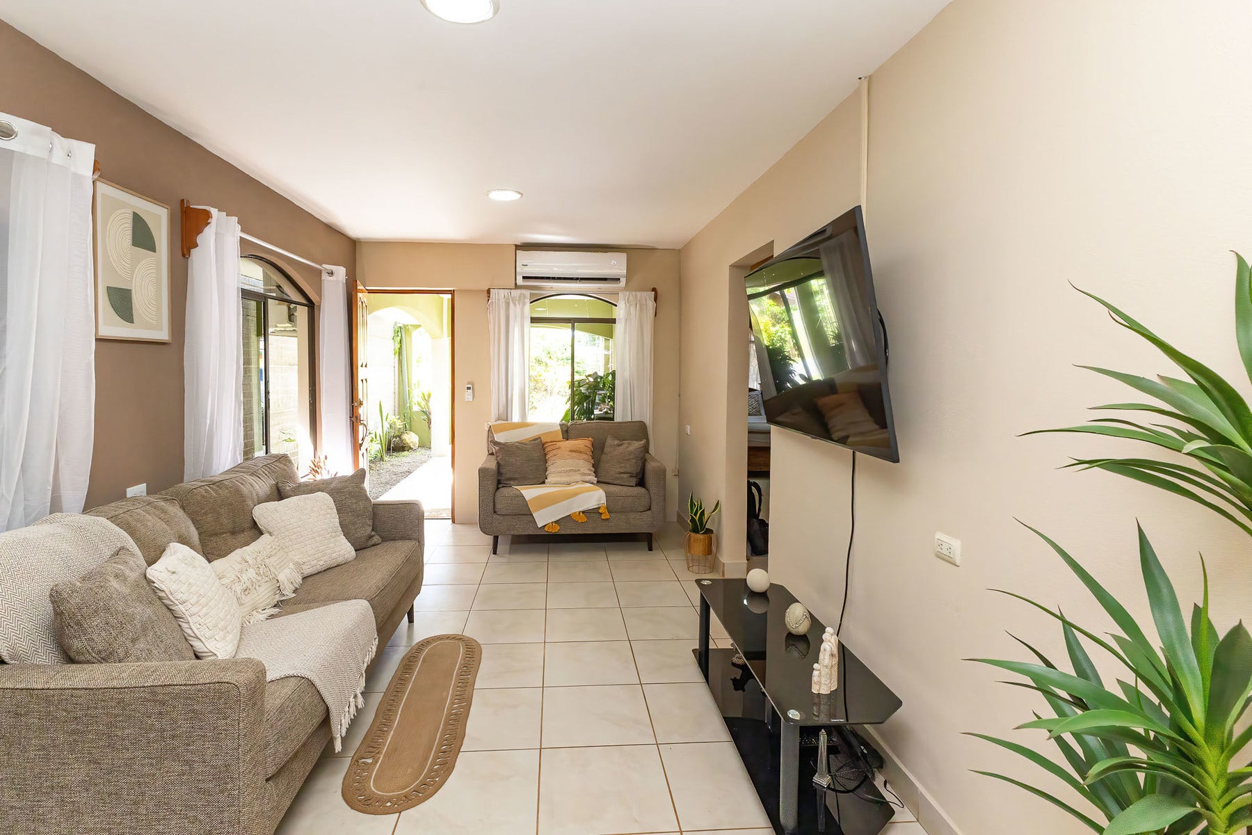 Affordable Remodeled Home for Sale Manuel Antonio — photo 19 of 19