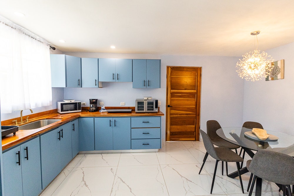 Contemporary Villa near Marina — photo 10 of 19