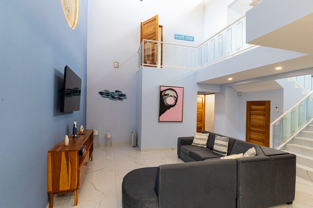 Contemporary Villa near Marina — photo 13 of 19