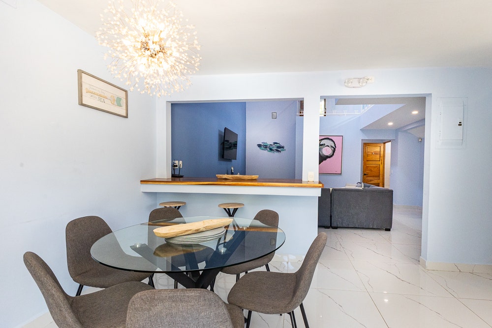 Contemporary Villa near Marina — photo 15 of 19