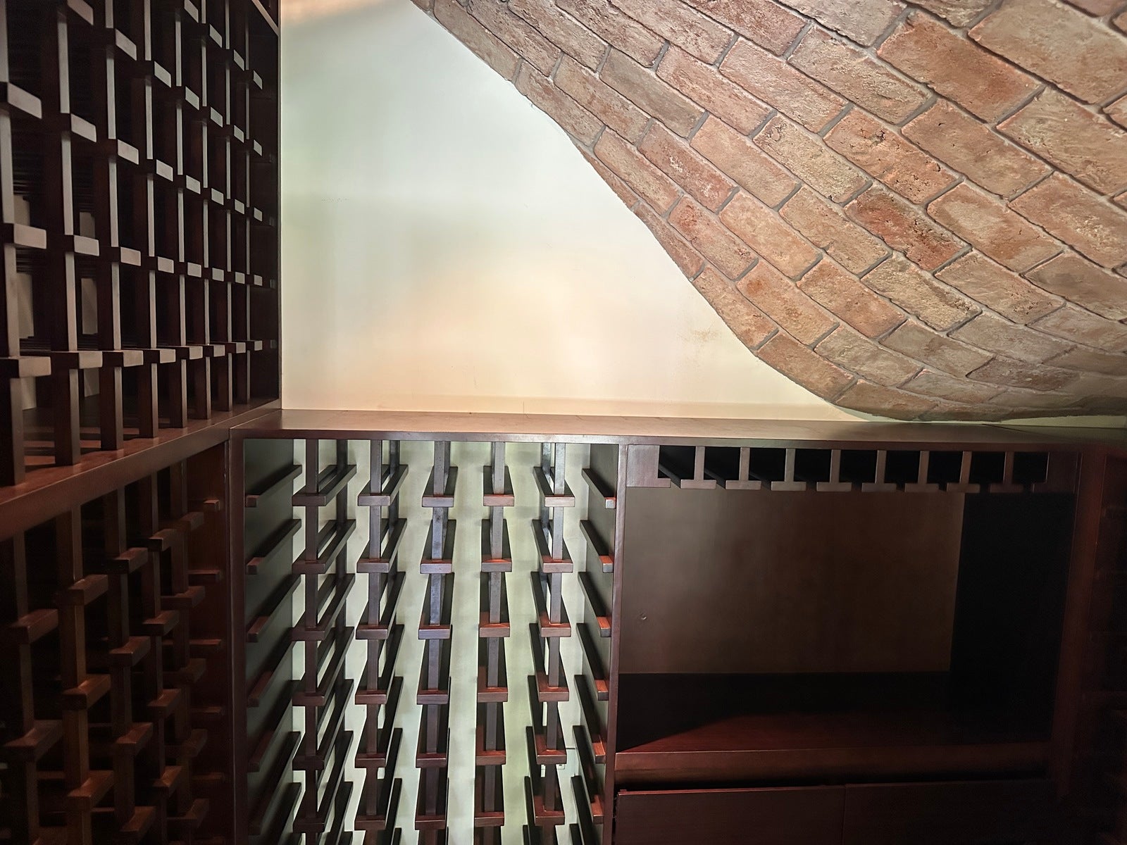 Single Level Living with a Pool — photo 13 of 19