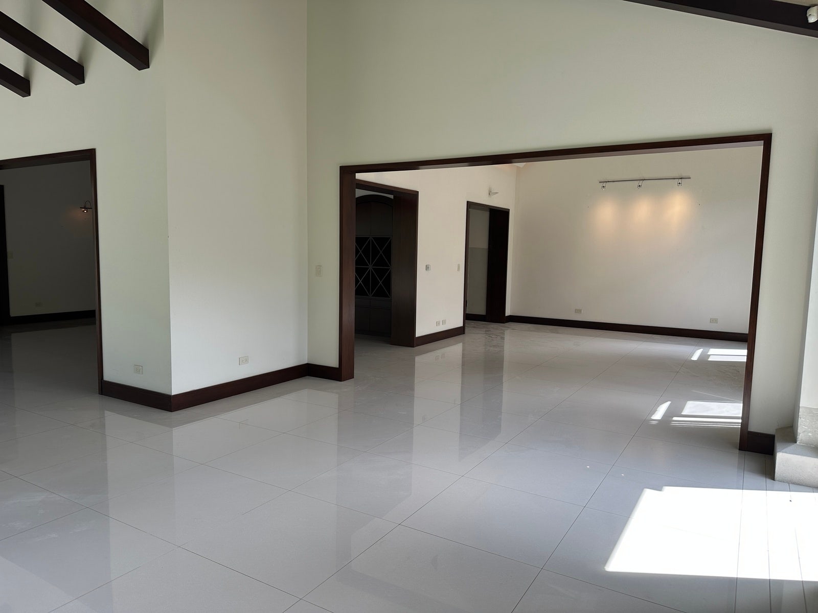 Single Level Living with a Pool — photo 16 of 19