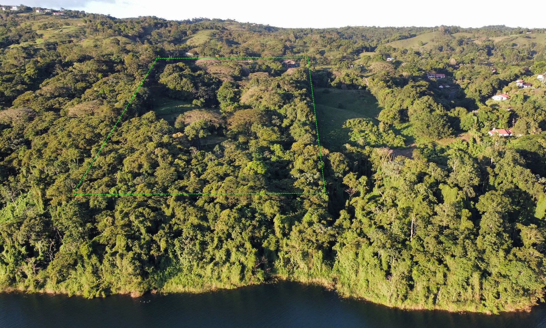 Lakefront Sustainable Farm — foto 10 de 10