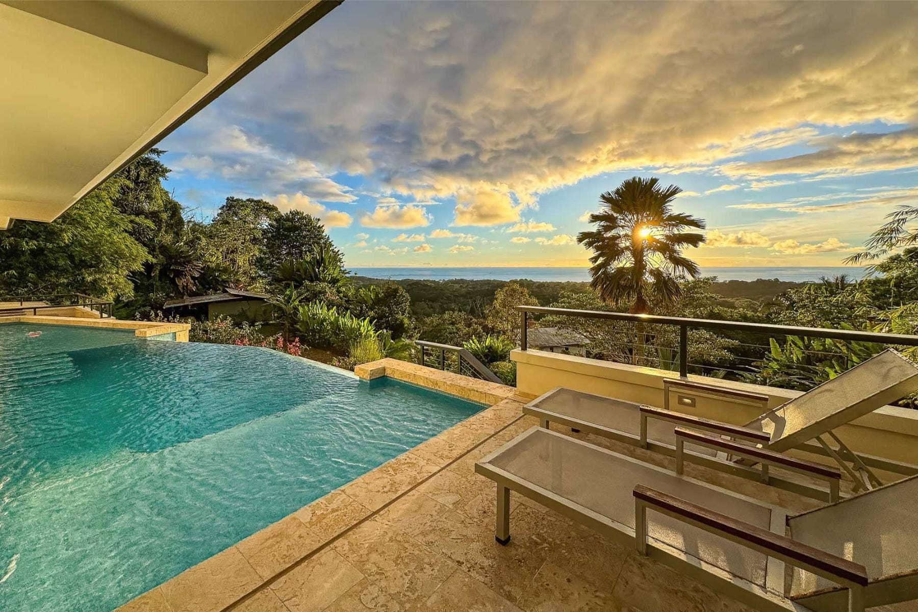 Hilltop Villa with Infinity Pool — photo 5 of 19
