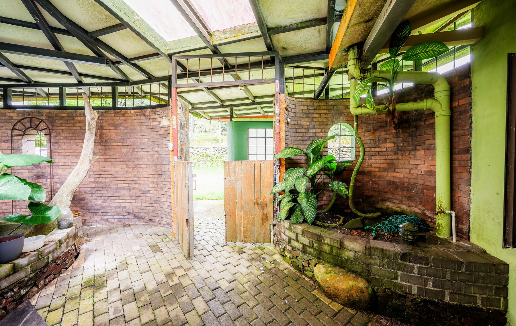 Main Road Commercial Property — photo 10 of 19