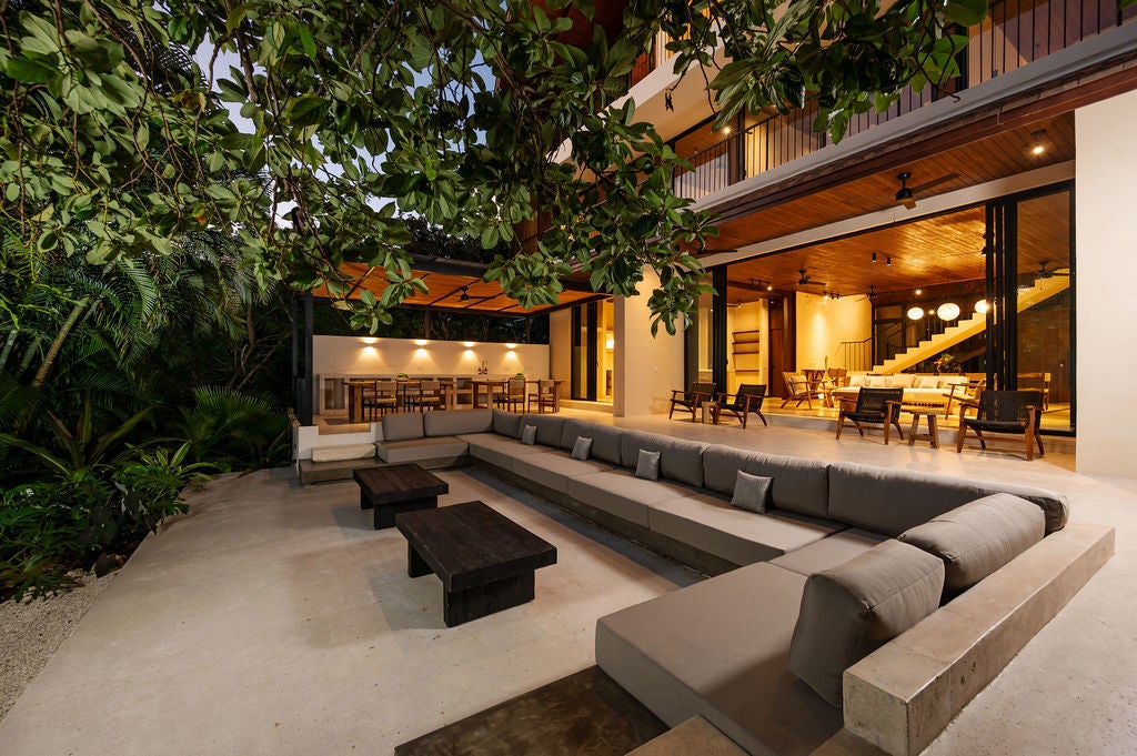 Stunning Seven Bedroom Home In The Heart Of Hermosa, Playa Hermosa, Santa Teresa, Cobano, Puntarenas, Puntarenas, Costa Rica 60111, Playa Hermosa