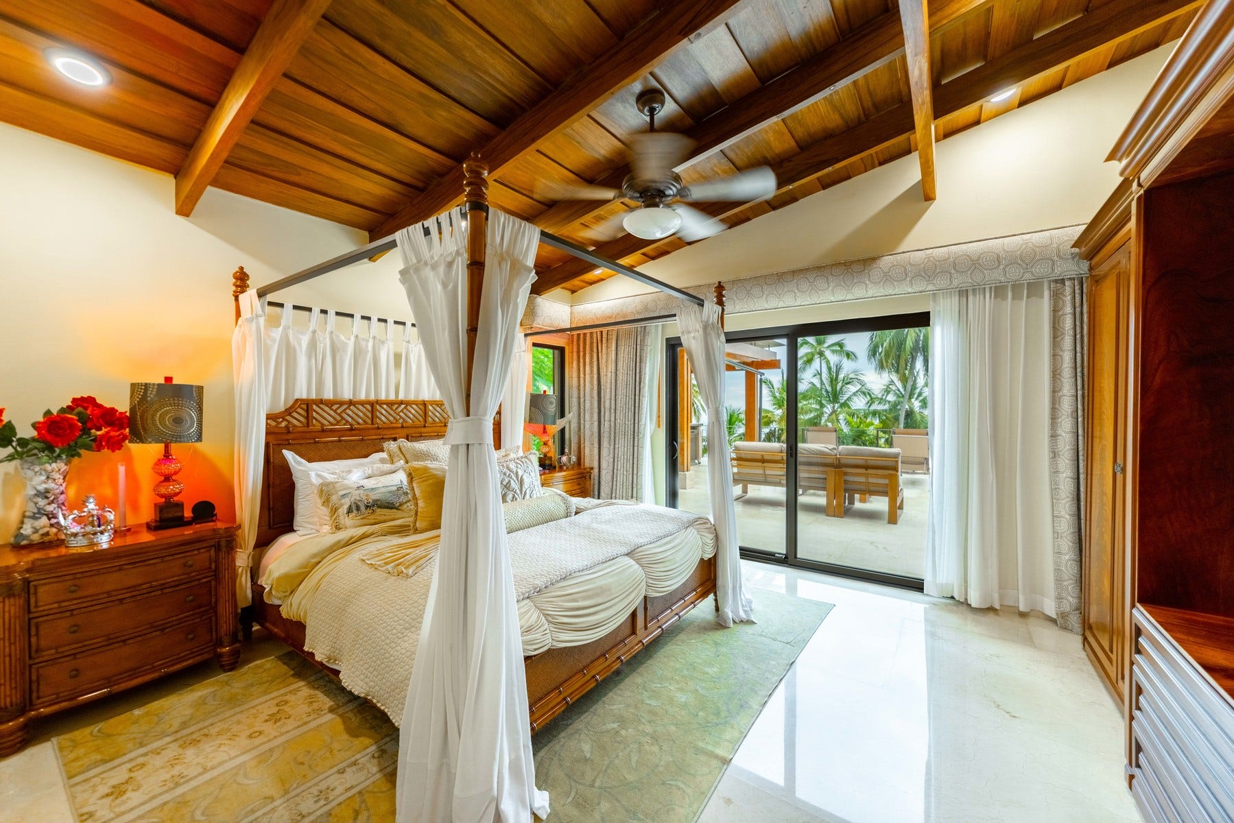 Playa Escondida Luxury Beach Home — photo 5 of 18