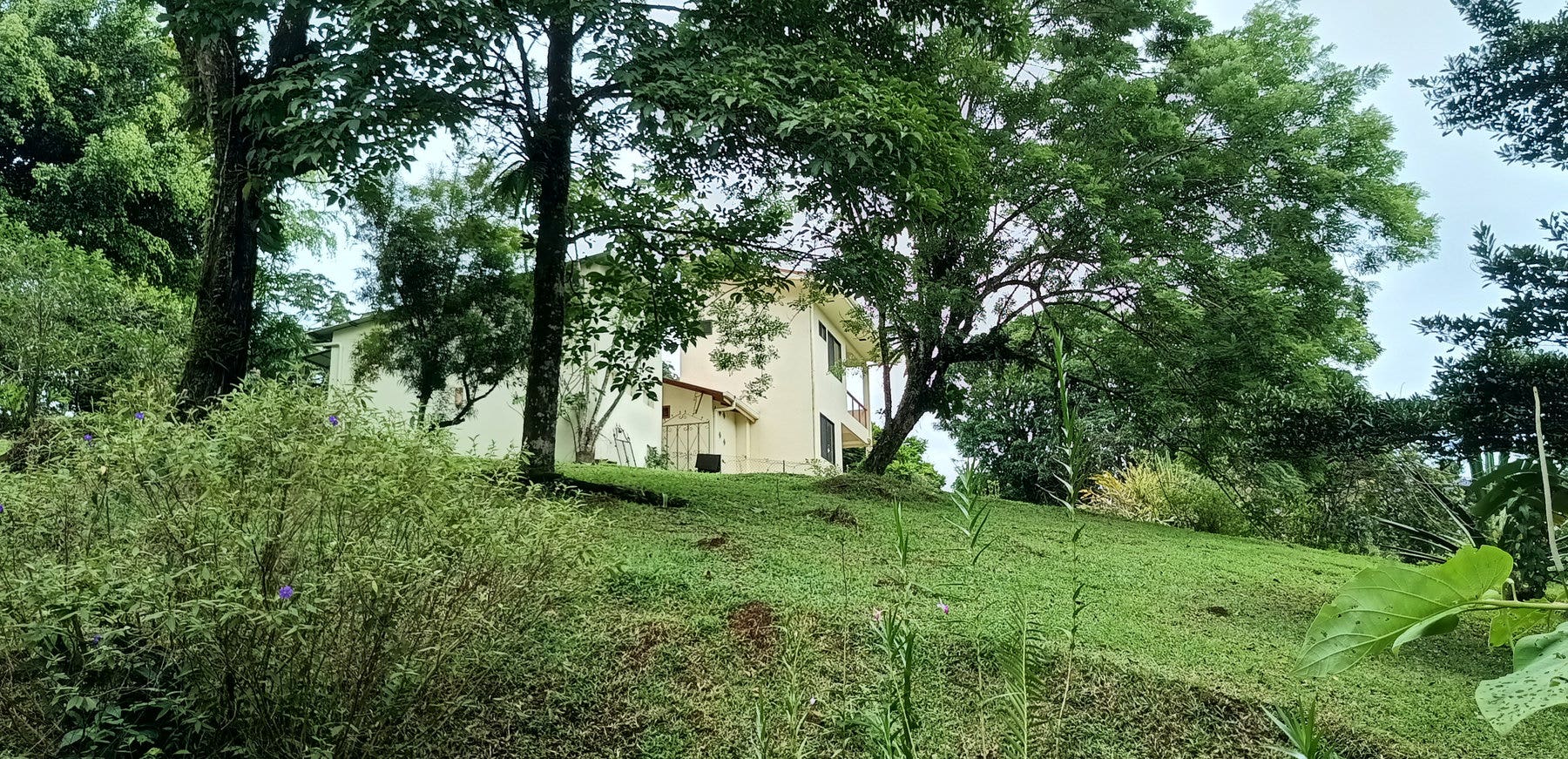 Two Bedroom Home In Gated Community, Nuevo Arenal, Lake Arenal, Alajuela, Costa Rica 50807 — photo 4 of 5