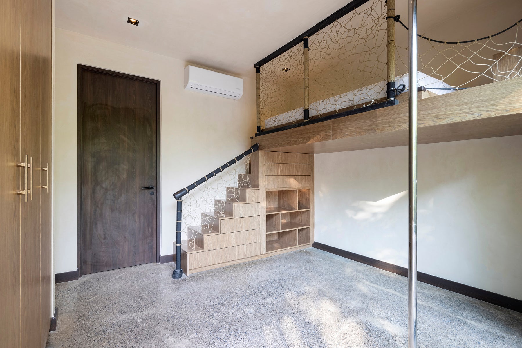 Four Bedroom Home with Guest house — photo 15 of 19