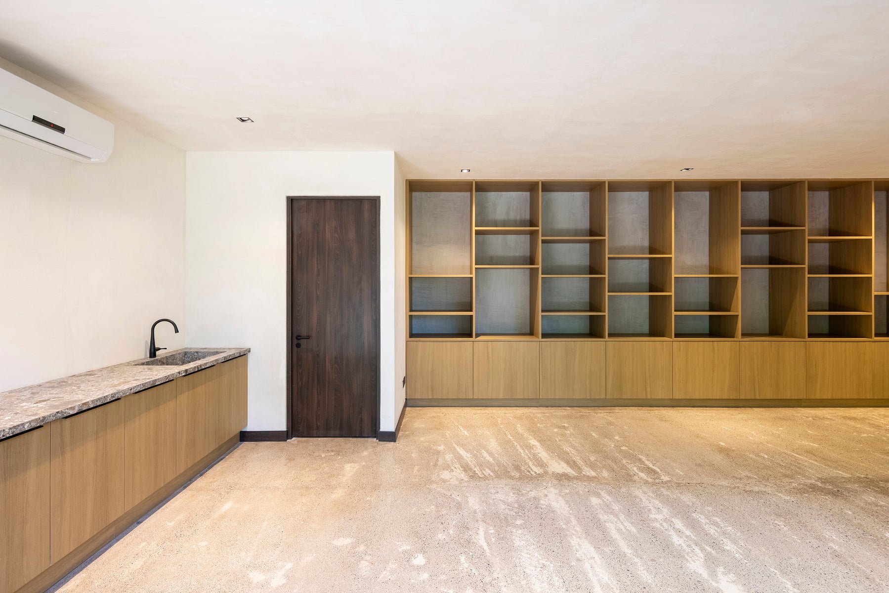 Four Bedroom Home with Guest house — photo 19 of 19