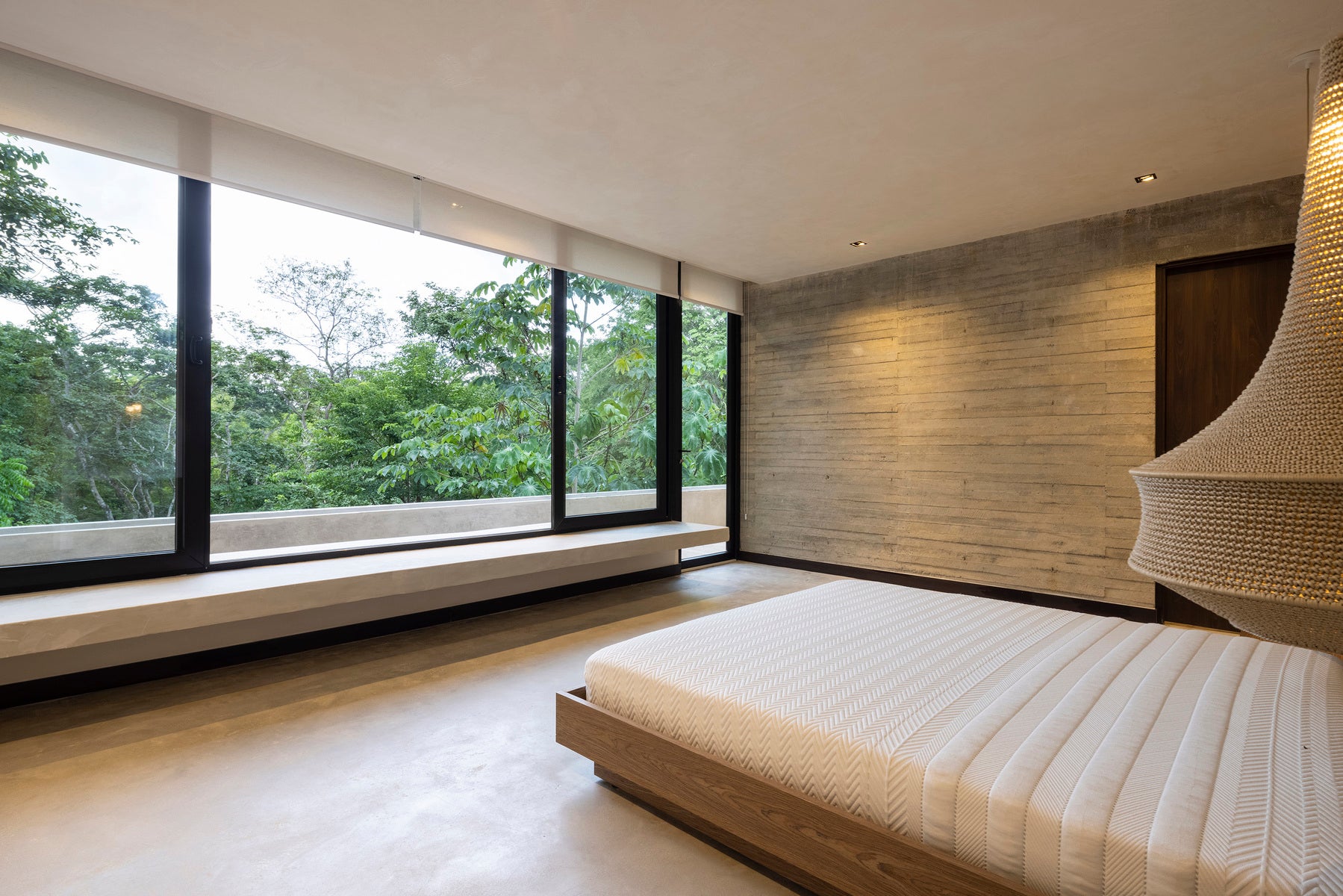 Four Bedroom Home with Guest house — photo 9 of 19