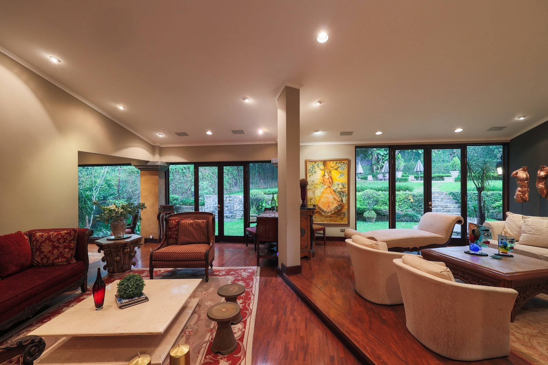 Family Villa Estate — photo 14 of 19