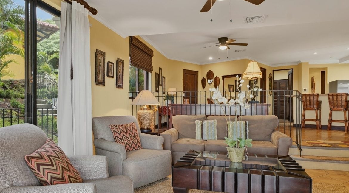 Luxury Ground Floor Condo — photo 4 of 19