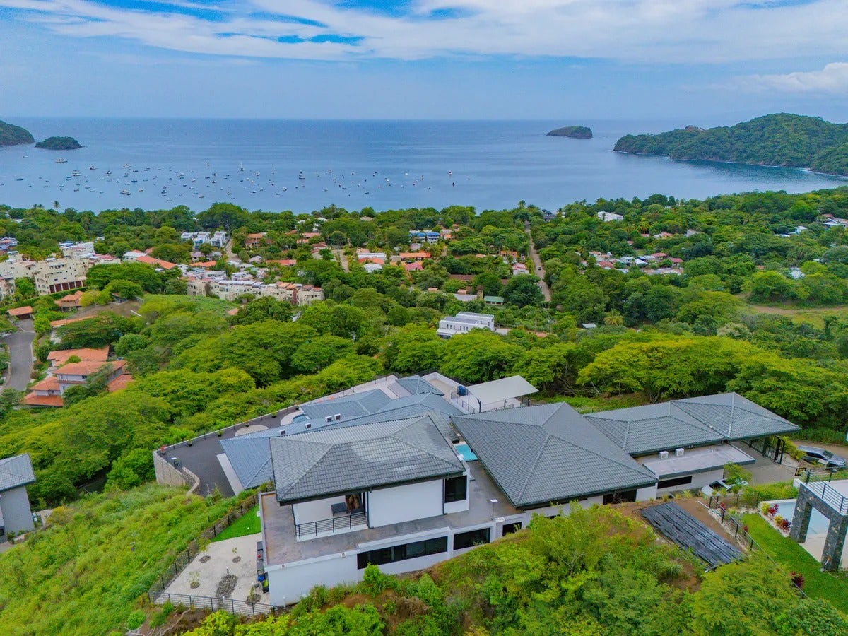 Panoramic Ocean View Villa — photo 2 of 19