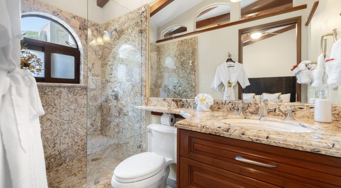 Titled Beachfront Luxury Villa — photo 12 of 15
