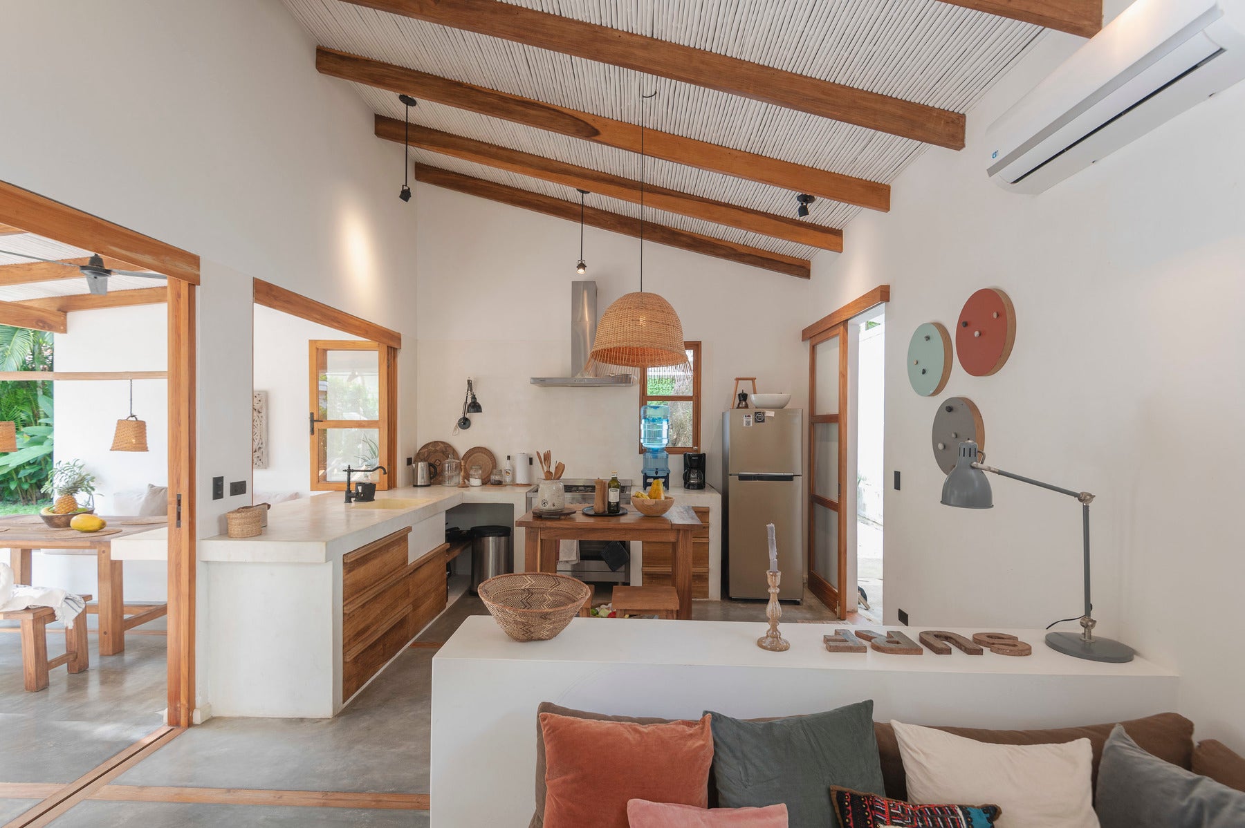 Turnkey Three Bedroom Near Beach — photo 7 of 19