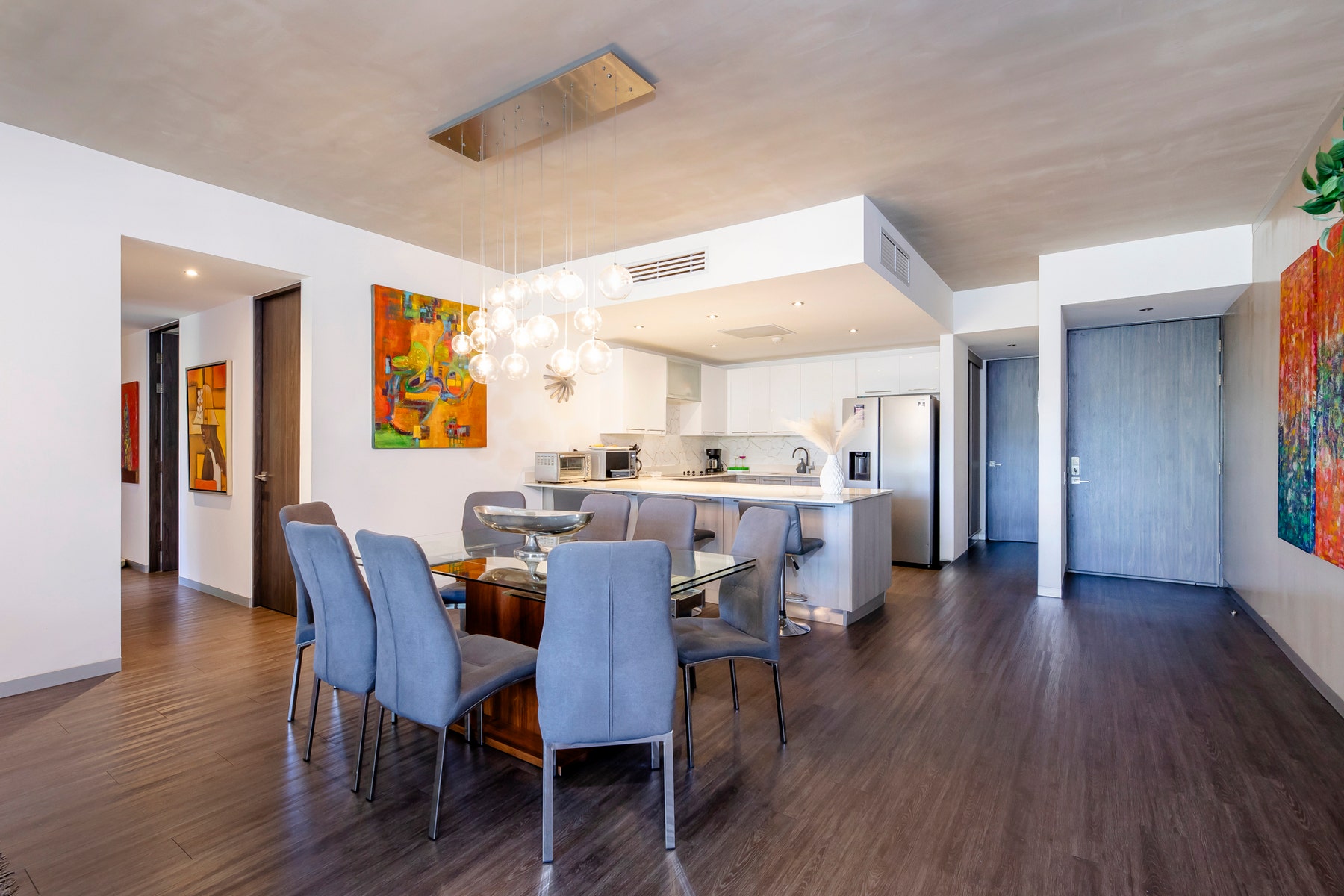Arborea artsy corner residence. — photo 4 of 19
