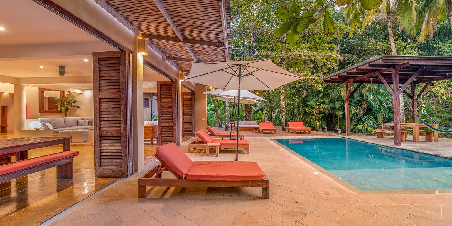 Prime Mal Pais Beachfront Estate — photo 3 of 19