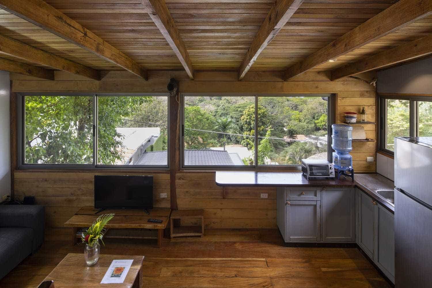 Ocean View and Walkable Income Property — photo 13 of 19