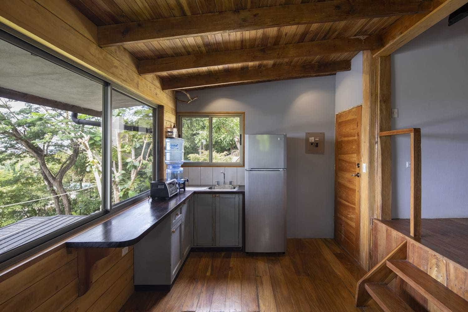 Ocean View and Walkable Income Property — photo 15 of 19