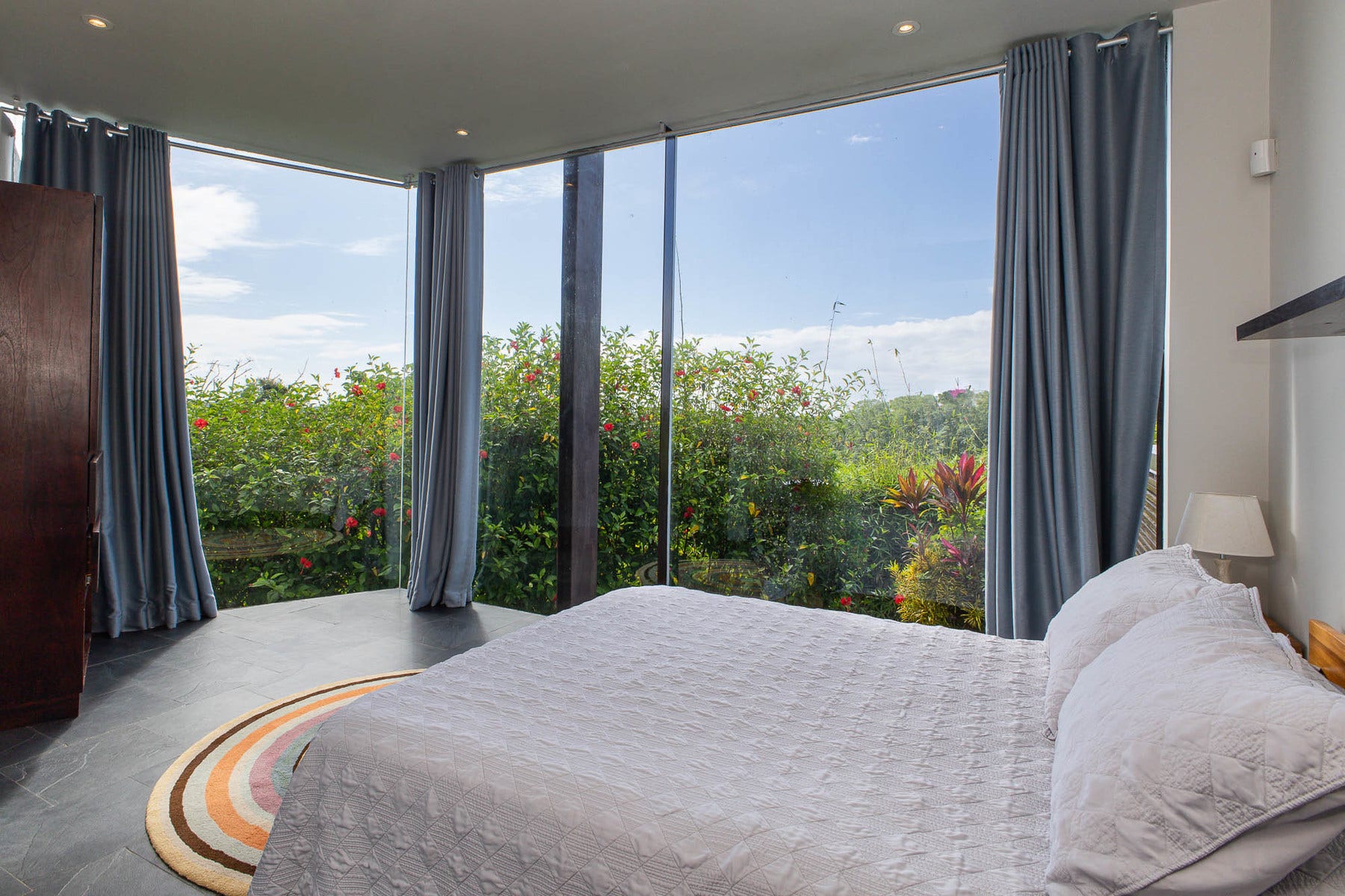 Private Ocean View Estate Near the Beach — photo 10 of 19