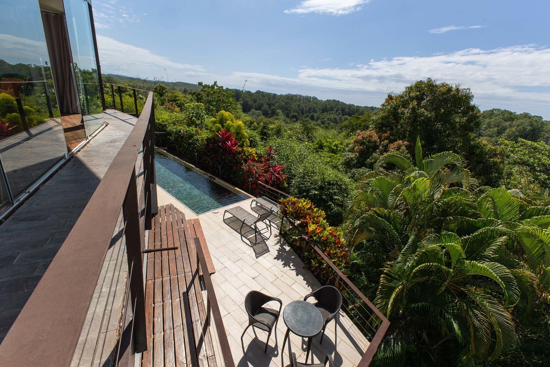 Private Ocean View Estate Near the Beach — photo 4 of 19