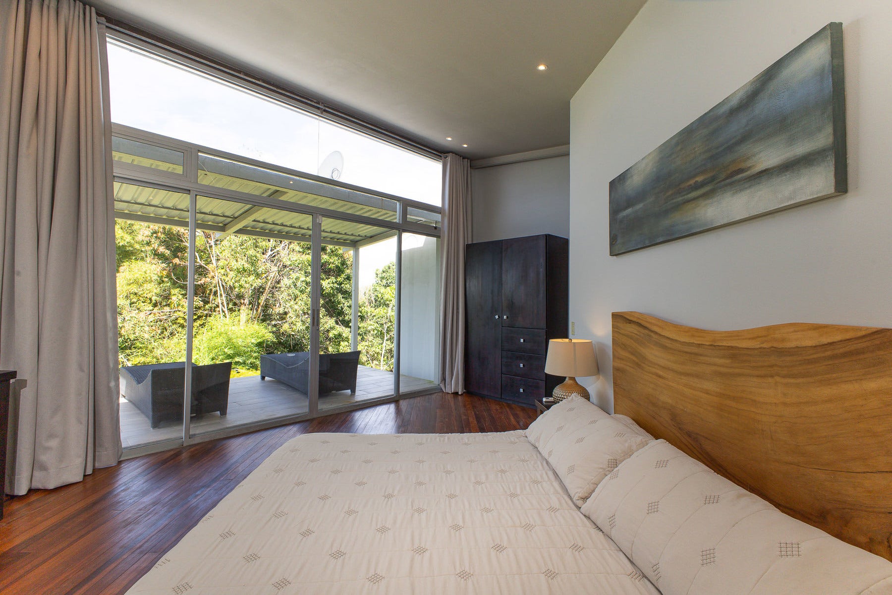 Private Ocean View Estate Near the Beach — photo 16 of 19