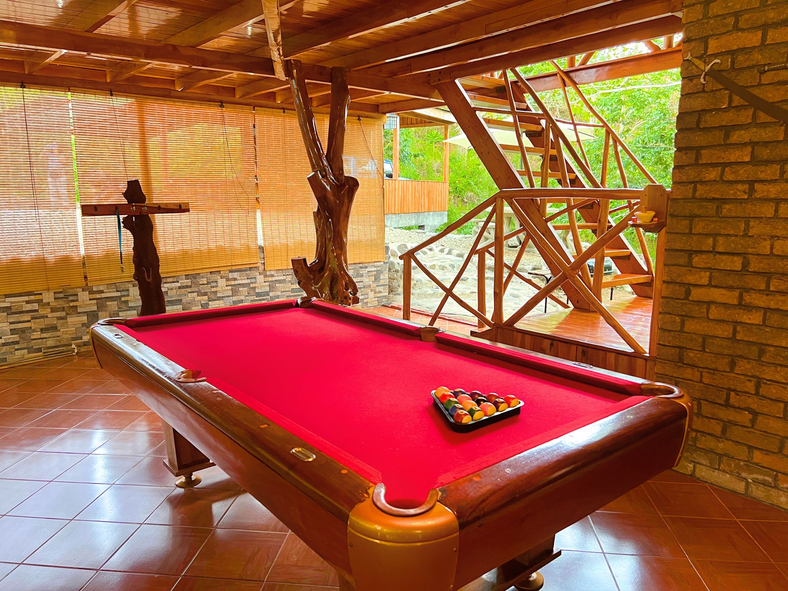 Stunning Five-Bedroom Home in Santa Fe — photo 9 of 19
