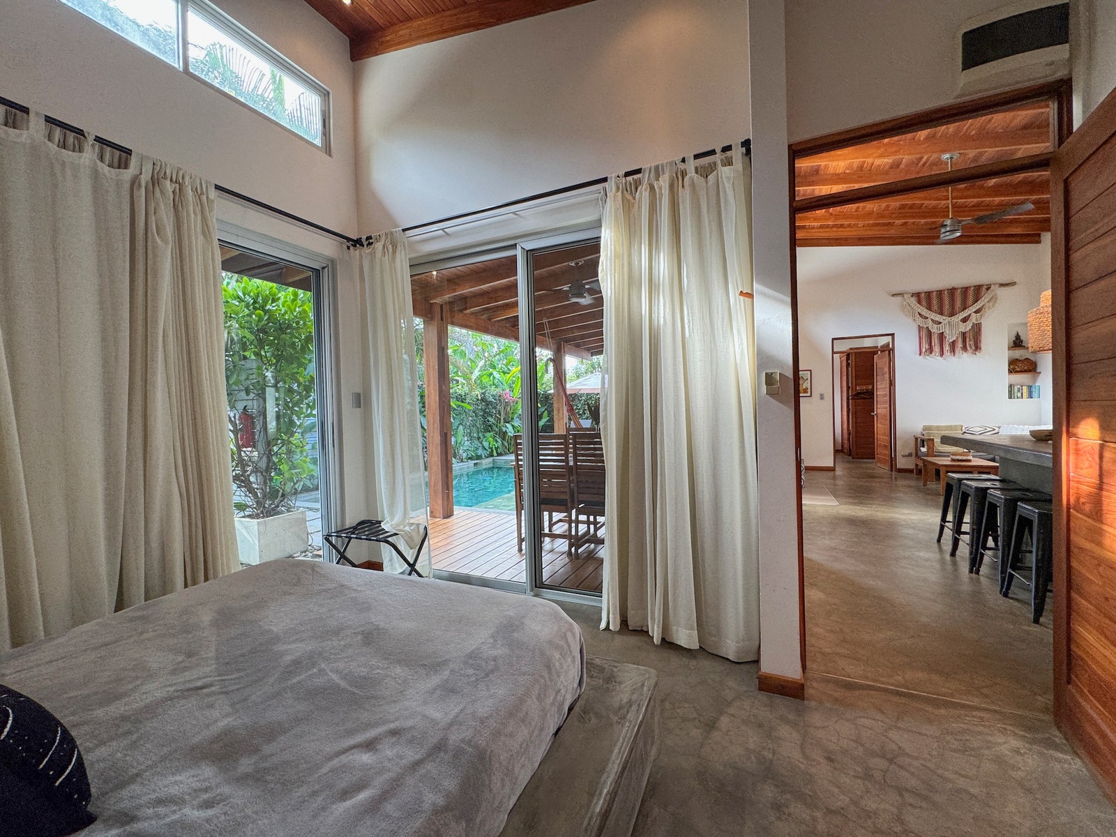 Walk to the Beach Villa with Pool — photo 17 of 19