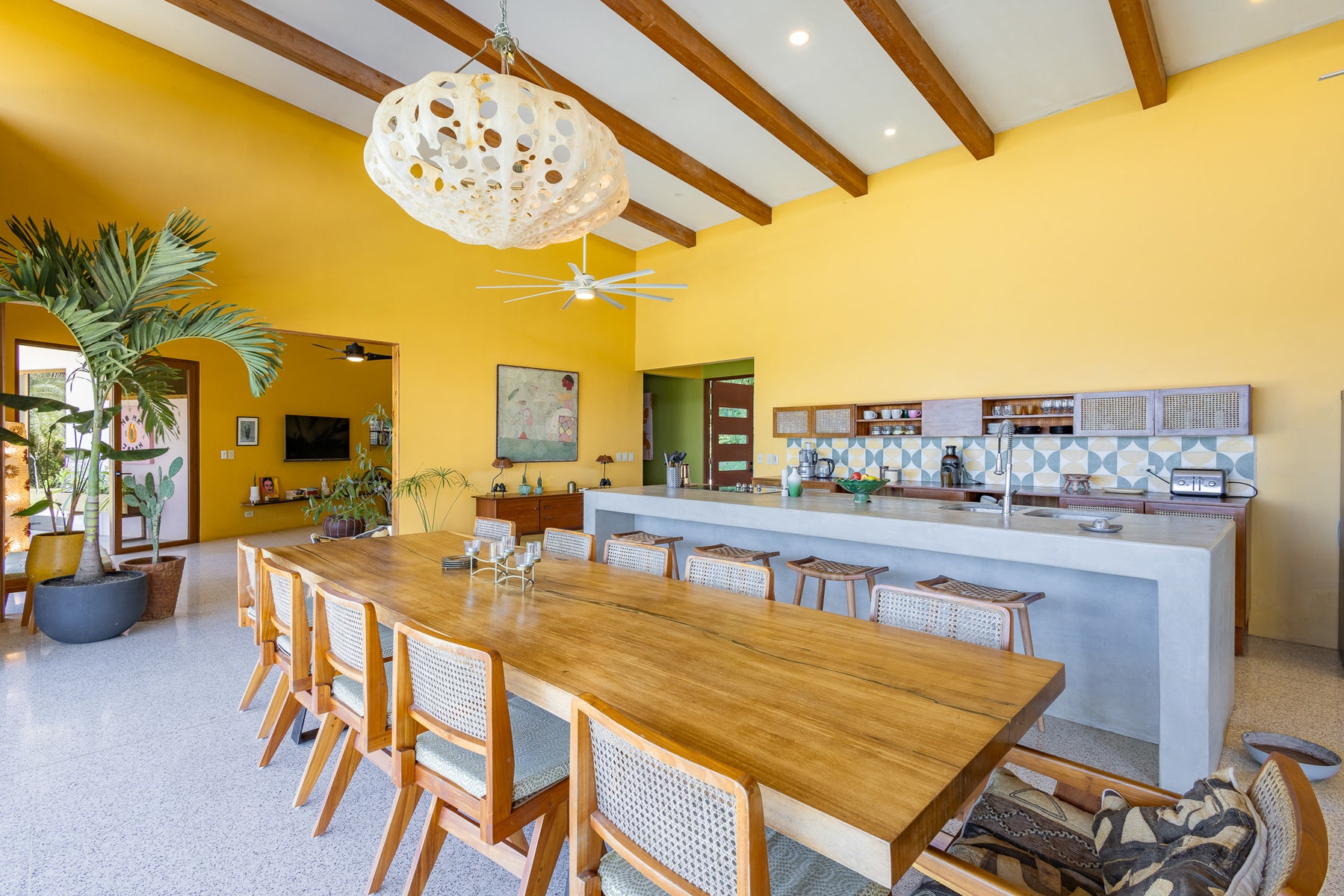 Beautiful Ocean View Home in Gated Community — foto 10 de 19