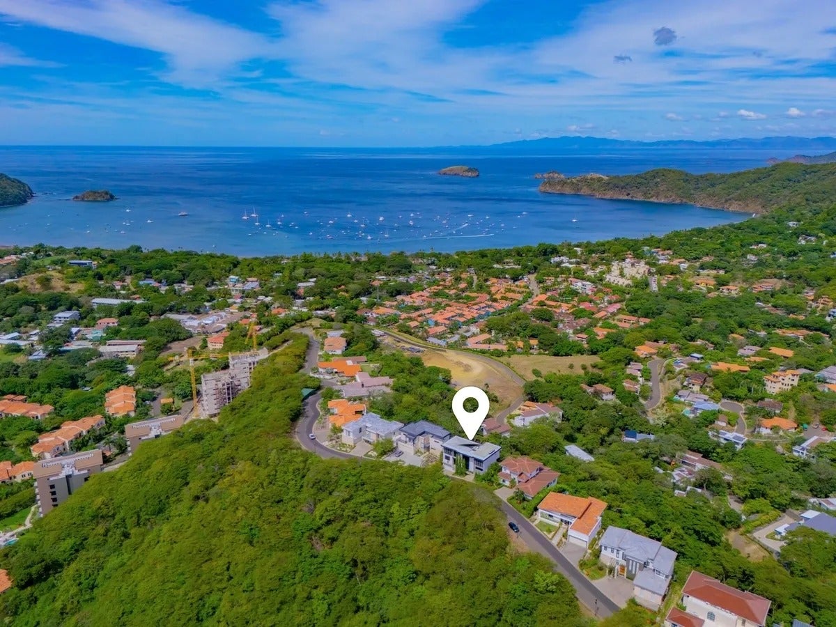 Elevated Ocean View Home — photo 4 of 19