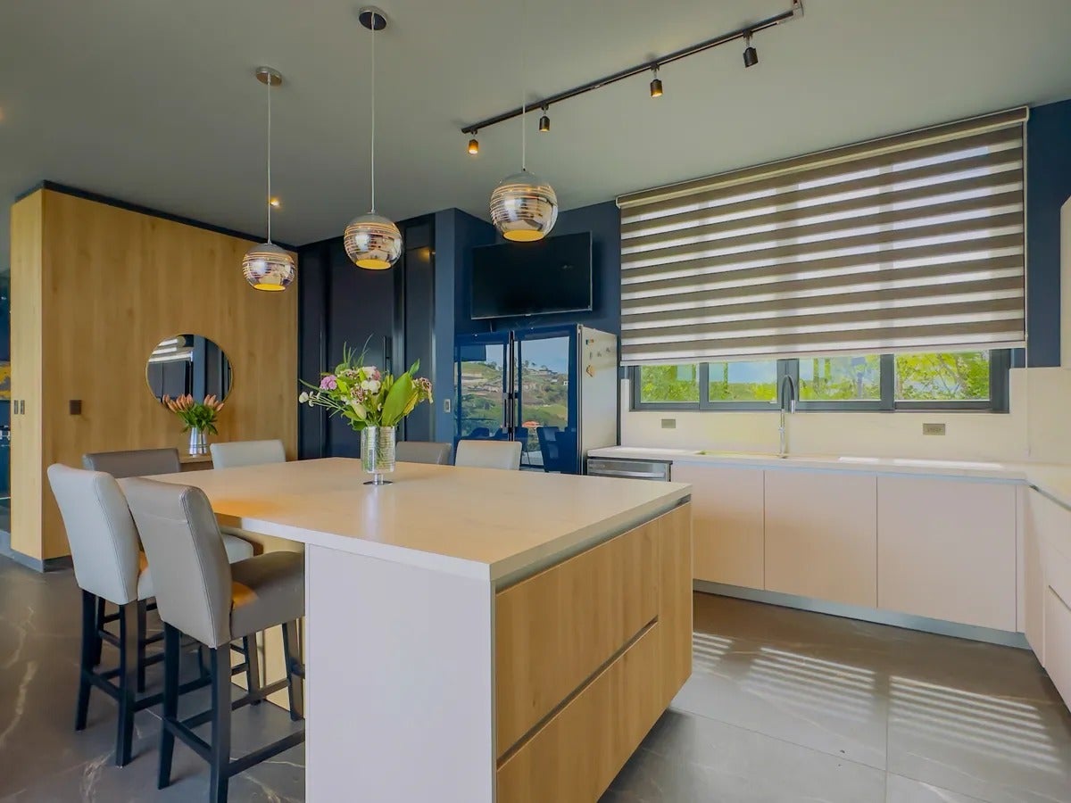 Elevated Ocean View Home — photo 10 of 19