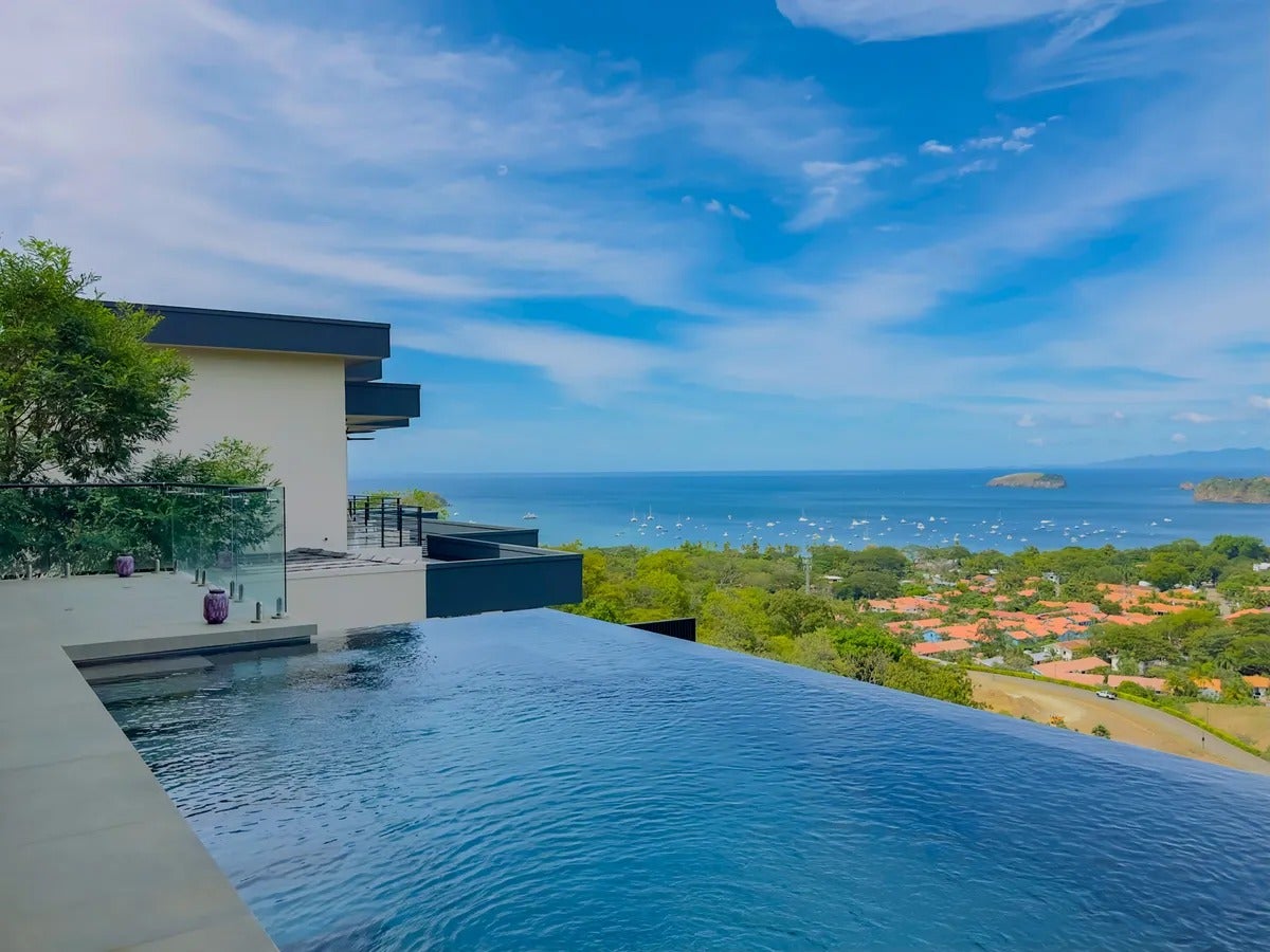 Elevated Ocean View Home — photo 14 of 19