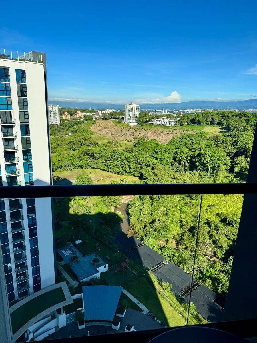 Luxury Apartment at Núcleo Sabana, #19 — photo 15 of 17