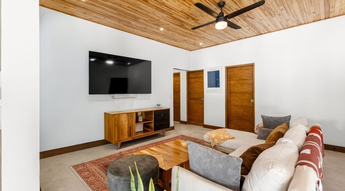Dual Studio Casita Estate — photo 7 of 19