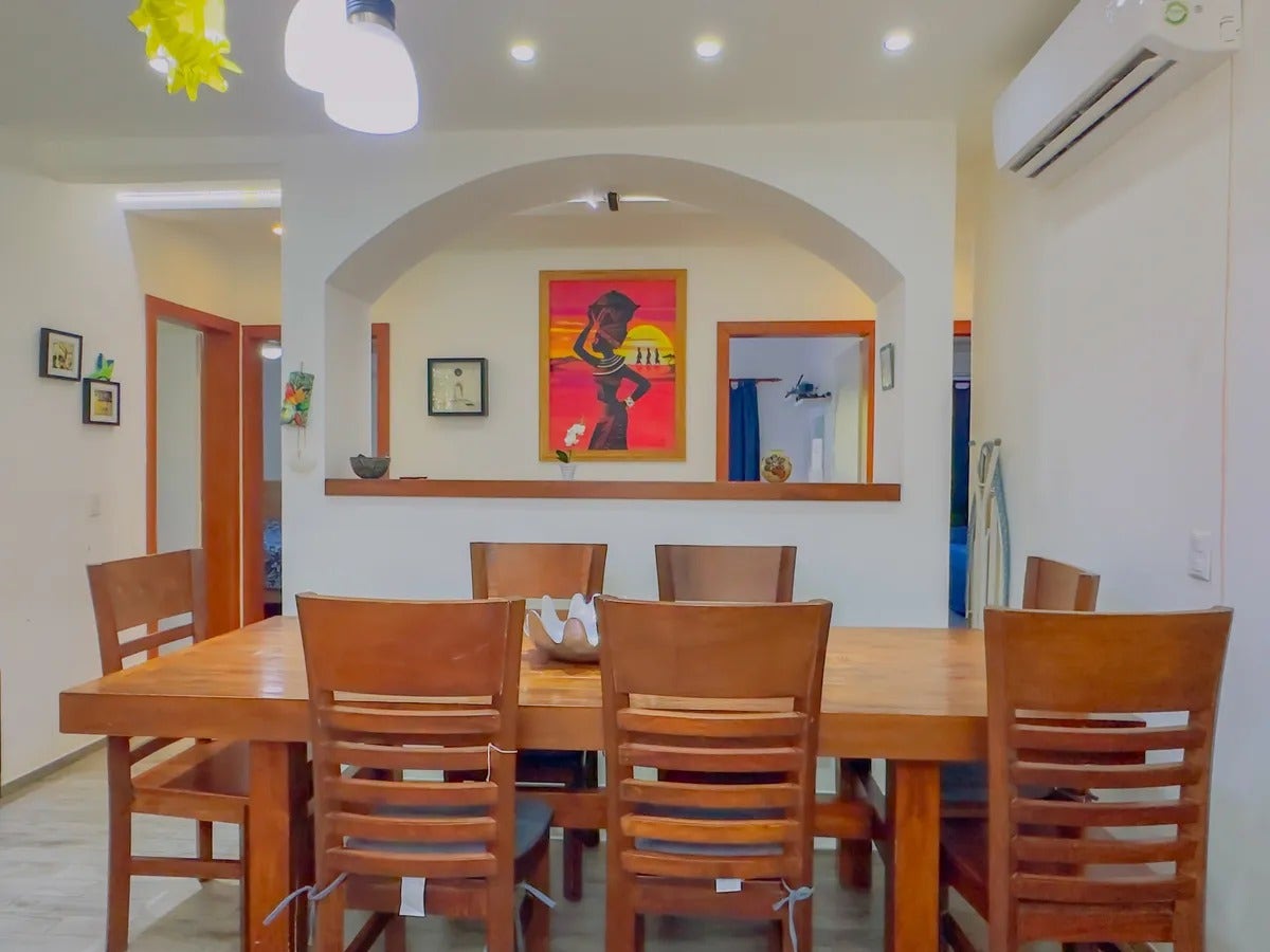 Three Bedroom Las Palmas Condo — photo 9 of 19