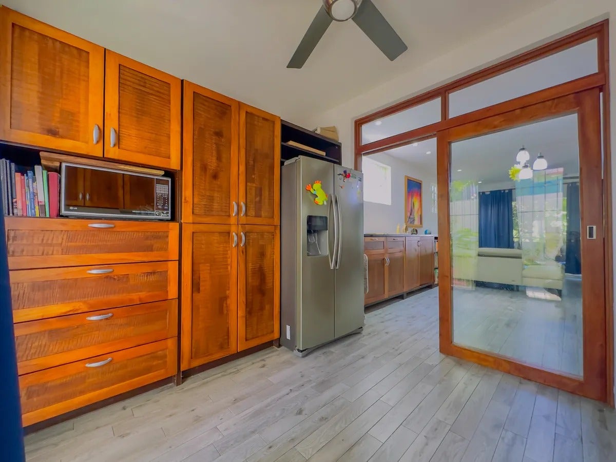 Three Bedroom Las Palmas Condo — photo 10 of 19