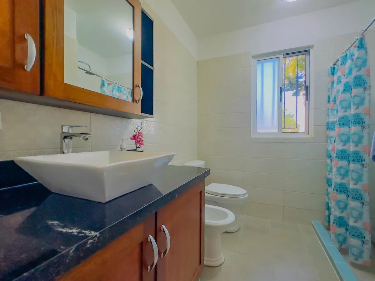 Three Bedroom Las Palmas Condo — photo 16 of 19