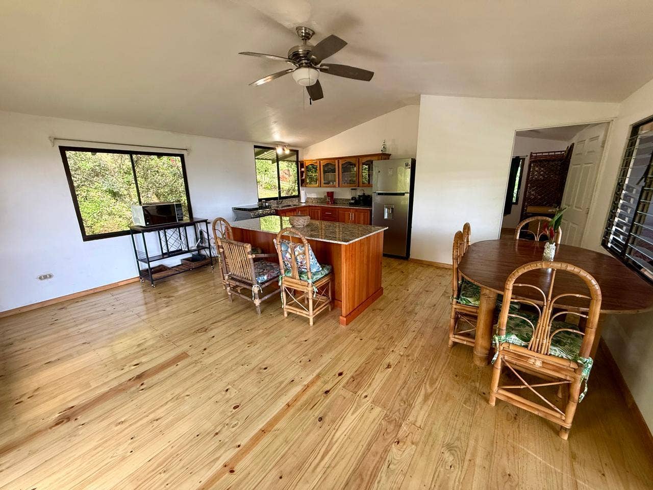 Lagunas Affordable Mountain View Home in Premier Neighborhood — photo 3 of 18