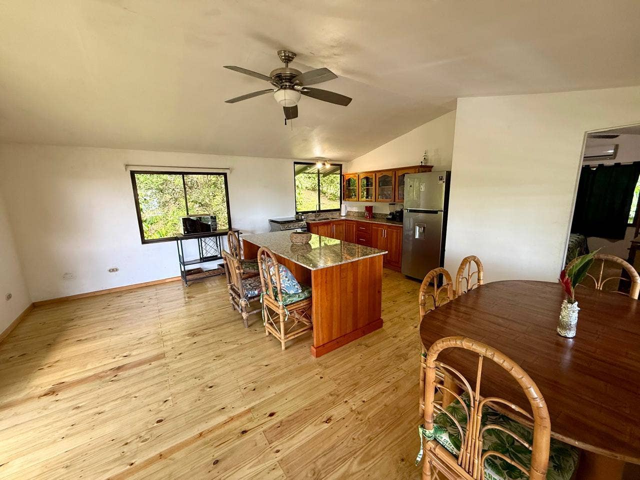 Lagunas Affordable Mountain View Home in Premier Neighborhood — photo 6 of 18
